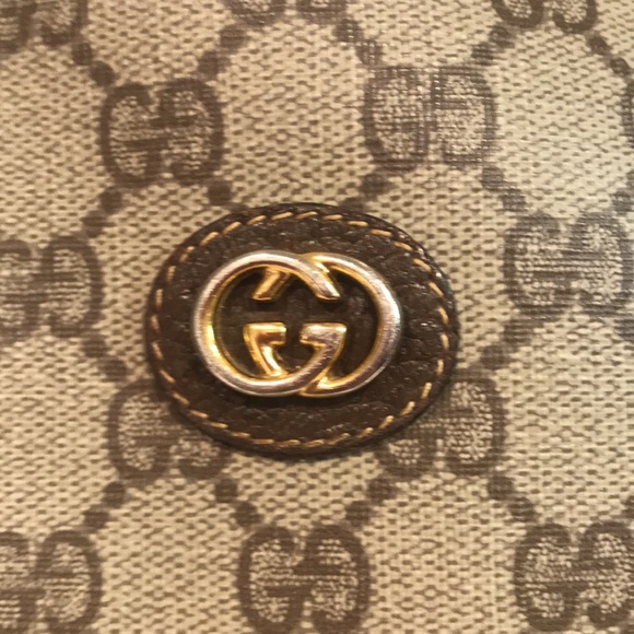 Vintage Gucci canteen purse - Picture 3 of 11